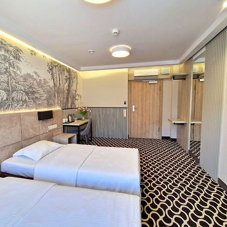 Citi Hotel'S Warszawa-Falenty ราชิน ภายนอก รูปภาพ