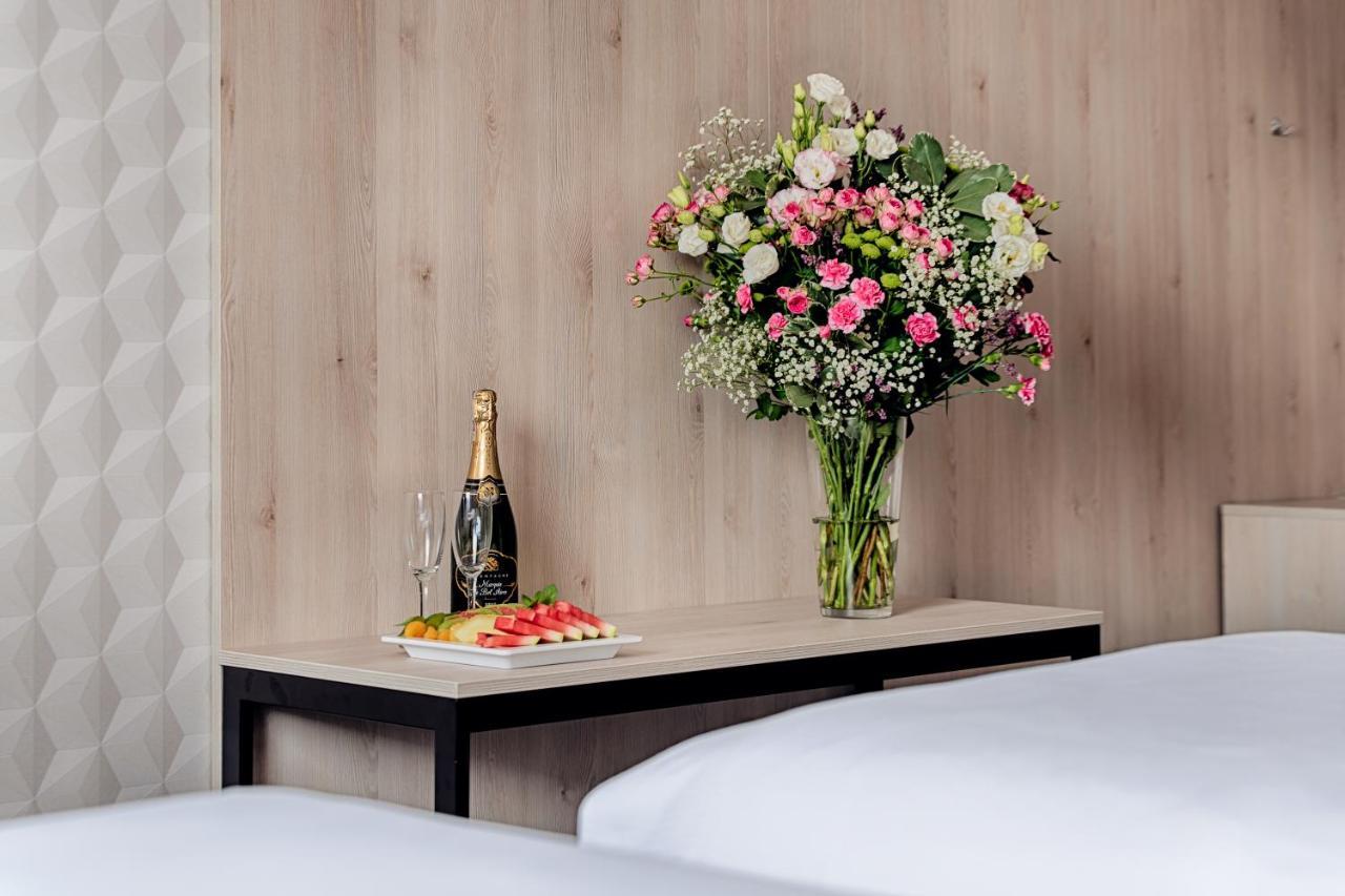 Citi Hotel'S Warszawa-Falenty ราชิน ภายนอก รูปภาพ