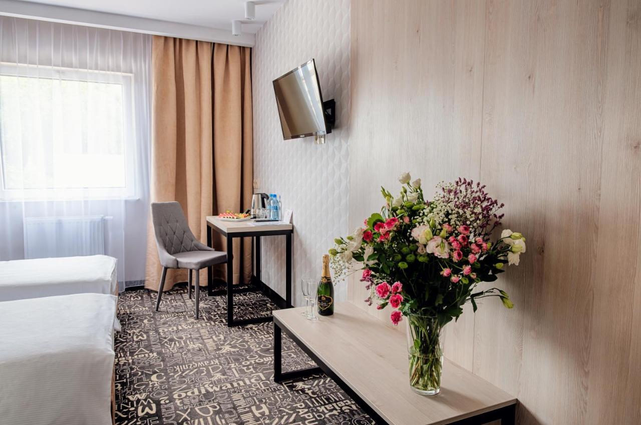 Citi Hotel'S Warszawa-Falenty ราชิน ภายนอก รูปภาพ